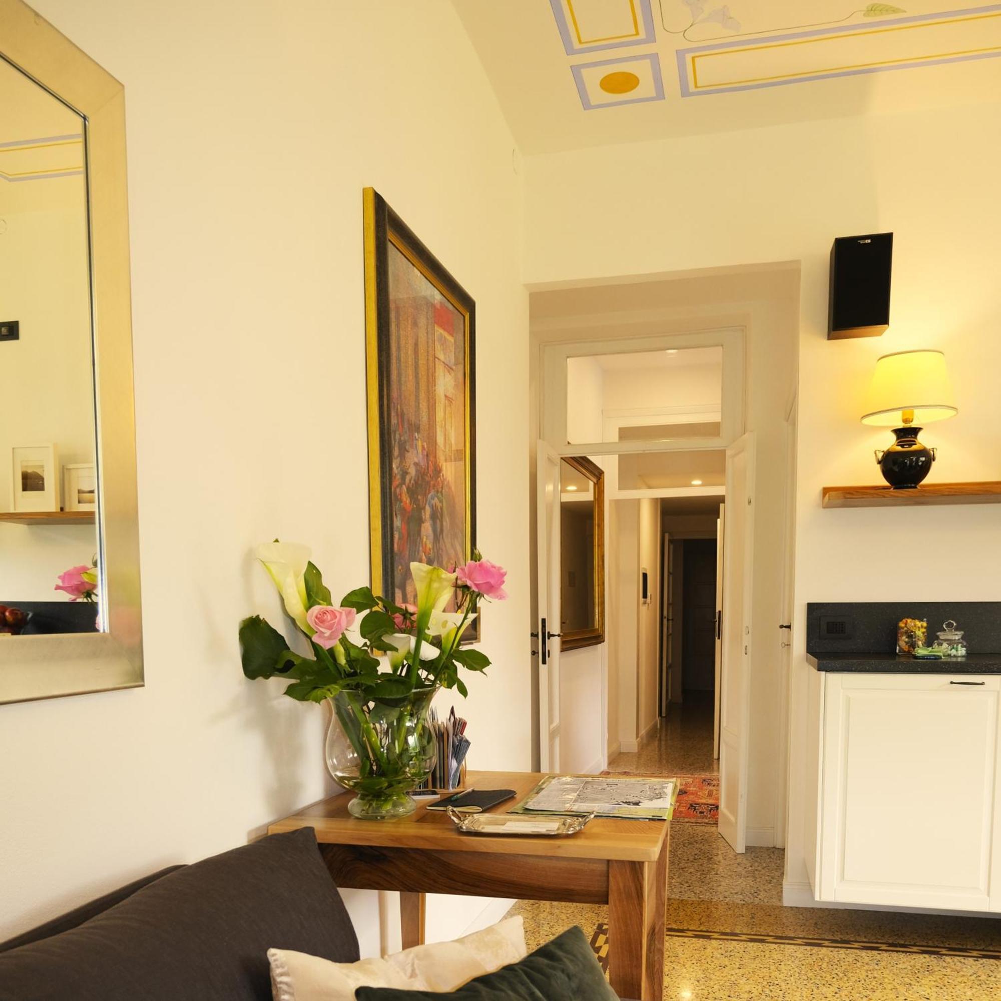 Residenza Laurum B&B Mandello del Lario Exterior foto